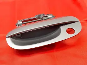 51217197319 Bmw 03-08 E85 E86 Z4 Left Driver Exterior Door Grab Handle Sterling Gray Oem