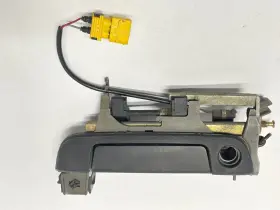 51218401623 Bmw 96-02 Z3 Front Left Driver Side Exterior Door Handle 8401623 Black Oem