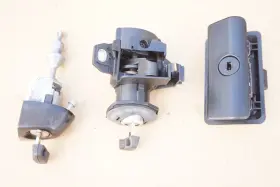 E9xl2-zp5 Bmw 2007 E90 Left Door Lock Cylinder Barrel W Two Keys E9xl2 Zp5 Trunk Latch