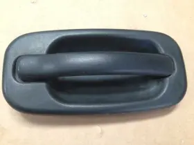 129.gm8n05 Chevrolet Truck 2005 Silverado 2500 Rh Front Exterior Door Handle 88k 16400