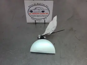 129.gm8s05 Chevrolet Truck 2005 Chevy Ssr Passengers Side Exterior Door Handle Silver Nice Rh - Oem