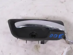 1070402 Chrysler 05-07 300 Rear Right Back Side Door Inner Handle