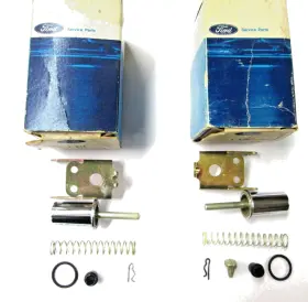 C4dz-6222454-a Ford Nos 65 66 Mustang 72 Bronco 64 Falcon Door Button Kits