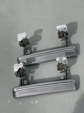 D8bz-5422404 Ford D8bz-5422404/5-a Outside Door Handle Chrome Pair 1974-1978 Mustang Ii