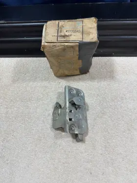 3771545 Gm 1 Nos Oem 1952 53 54-56 Chevy/gmc Truck Right Hand Side Door Latch Assembly