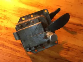 345433 Land Rover Series Door Latch Assy Rh Front Non-anti Burst Type