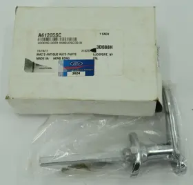 A61205sc Macs Antique Auto Parts Ford Model A 1930-31 Opr Locking Door Handle/cc Rh P/n Licensed