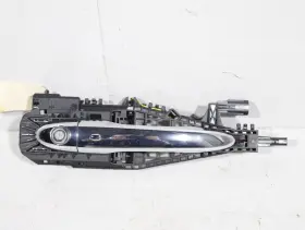 68211282 Maserati Levante M161 Front Left Driver Side Exterior Door Handle Chrome Oem