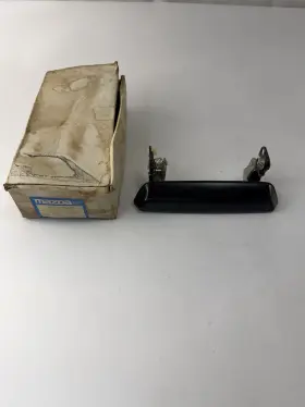 8871-59-410c Mazda Nos Genuine Oem Lh Outside Door Handle Rx-7 B2200 B2000 8871-59-410c Mazda Nos Genuine Oem Lh Outside Door Handle Rx-7 B2200 B2000