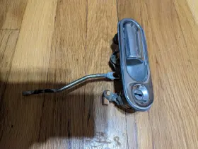 Na01-59-410d Mazda 90-97 Miata Left Driver Outer Door Handle Latch Oem 91 92 93 94 95 96 Na
