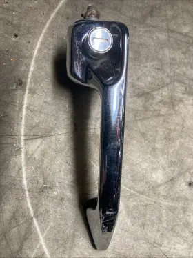 1087661401 Mercedes-benz W108 W109 Right Front Door Handle 280se 280sel 300sel No Key