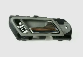 Mercedes Pa6 15 M25 06-2011 Ml350 W164 Ml500 Front Right Passenger Handle Door Interior Mercedes Pa6 15 M25 06-2011 Ml350 W164 Ml500 Front Right Passenger Handle Door Interior