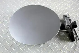 177-nissan Nissan 09-20 370z Coupe White Pearl Gas Gasoline Fuel Filler Door Lid Assembly Oem Wty