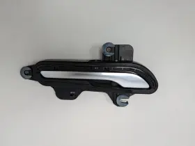 1081832-00-h Tesla Model 3 2017-2023 Front / Rear Right Handle Chrome Oem