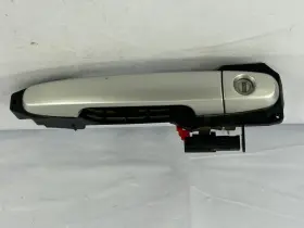 Toyota 69211-aa020-b0 2003-2005 Matrix Front Right Exterior Door Handle Oem