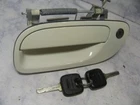 2003 Volvo S60 Front Left Drivers Side Exterior White Door Handle With Key Used. Price: $48.65.