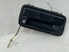 1992 - 2000 Chevrolet 3500 2500 Gmc Pickup Passenger Front Door Handle 15968164 Used. Price: $16.00.