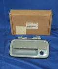 1998-2004 Gm Isuzu Rodeo Passport Exterior Front Left Driver Door Handle Oem Nos New. Price: $49.76.