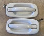 99-06 Gmc Silverado Sierra Tahoe Yukon White Color Matched Door Handle Set 2 Used. Price: $48.00.